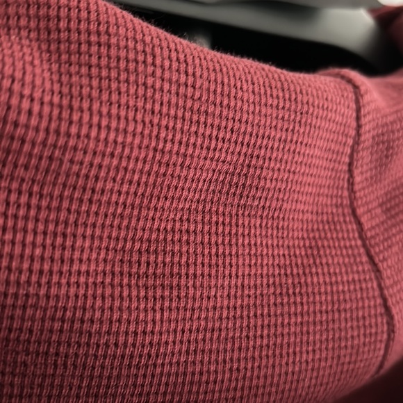 Thick warm burgundy pullover hoodie - Picture 6 of 7